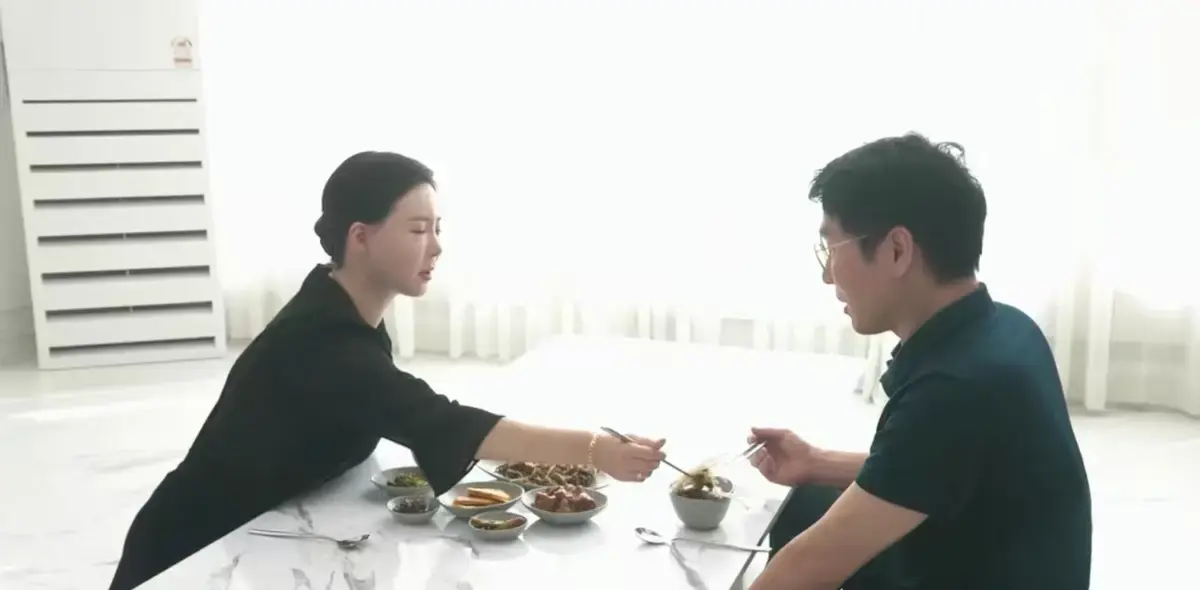 《50岁继母的诱惑》未删减中文版-4K高清画质免费在线看-50岁继母的诱惑无广告播放-打破韩国伦理片框架的年度黑马